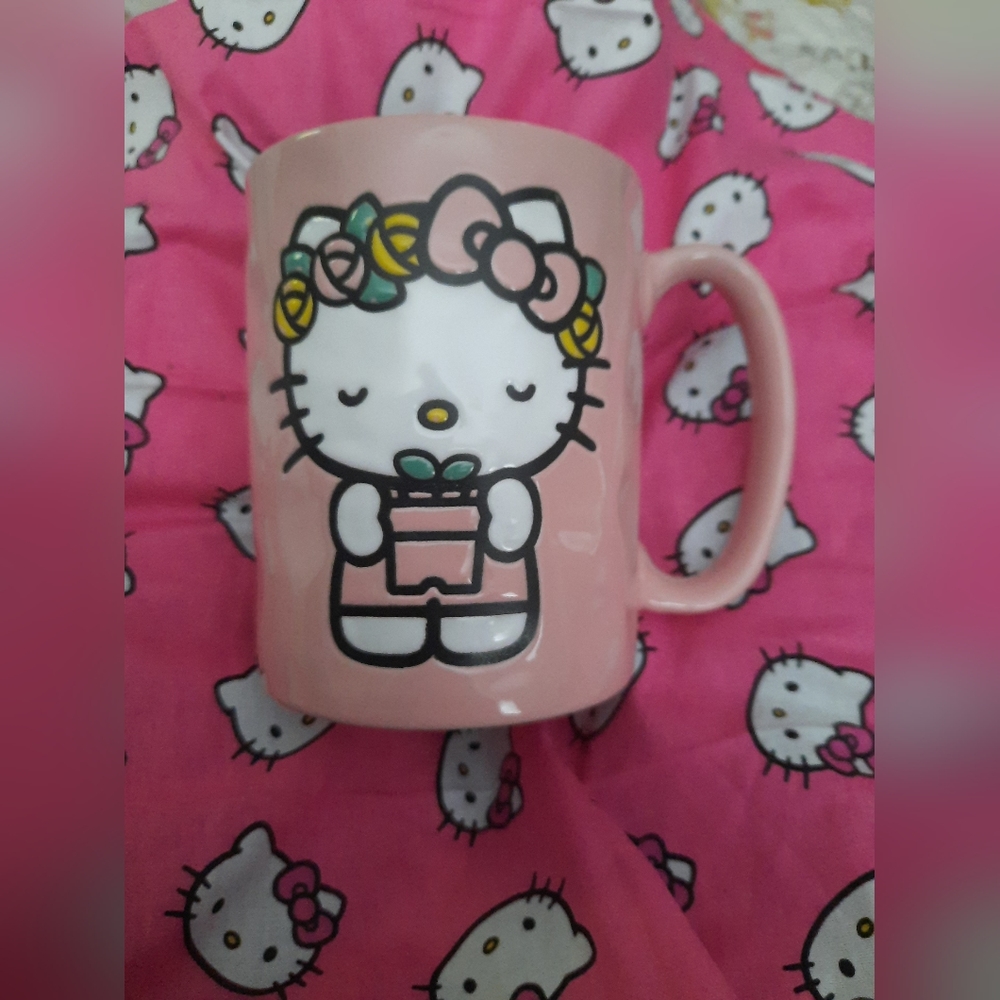 2023 Sanrio Hello Kitty Coffee Mug 17oz Spring Flower Gardening Pink